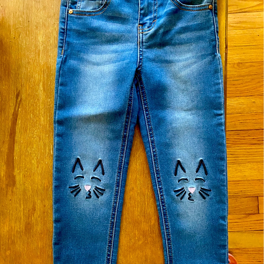 Girls size 5 cat print medium wash skinny jeans NWT